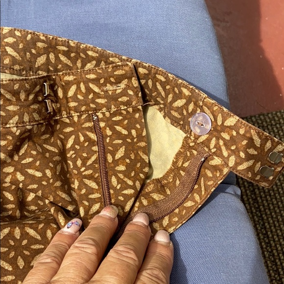 Fall color mosaic printed crop pants - Picture 5 of 6